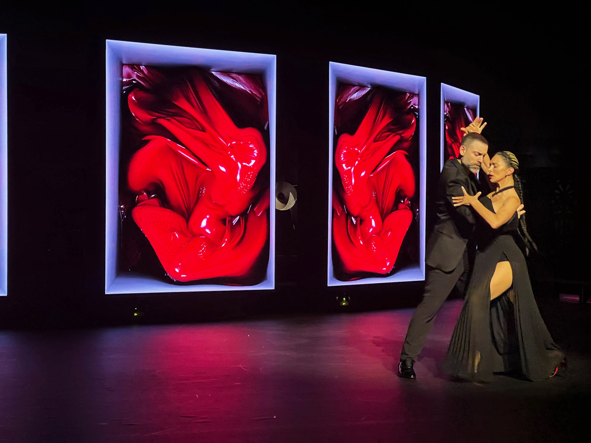 AUMOVIS | The world's first autonomously moving LED wall! - AUMOVIS ...